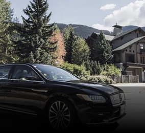 Vancouver to Seattle private transfer in luxury sedan