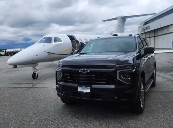 Private limo parked at Canada Place for Vancouver cruise transfer